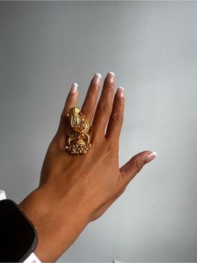 Vintage Beautiful Gold Elephant Ring - Fully Adjustable